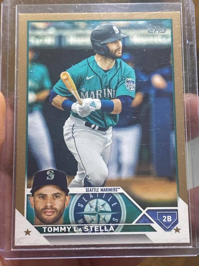 2023 Topps Update Series Tommy La Stella BASE SET Gold Parallel /2023 #US189