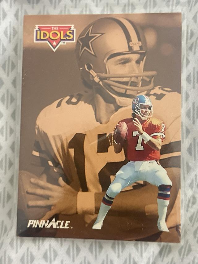 1992 Pinnacle Football John Elway / Roger Staubach Idols #353