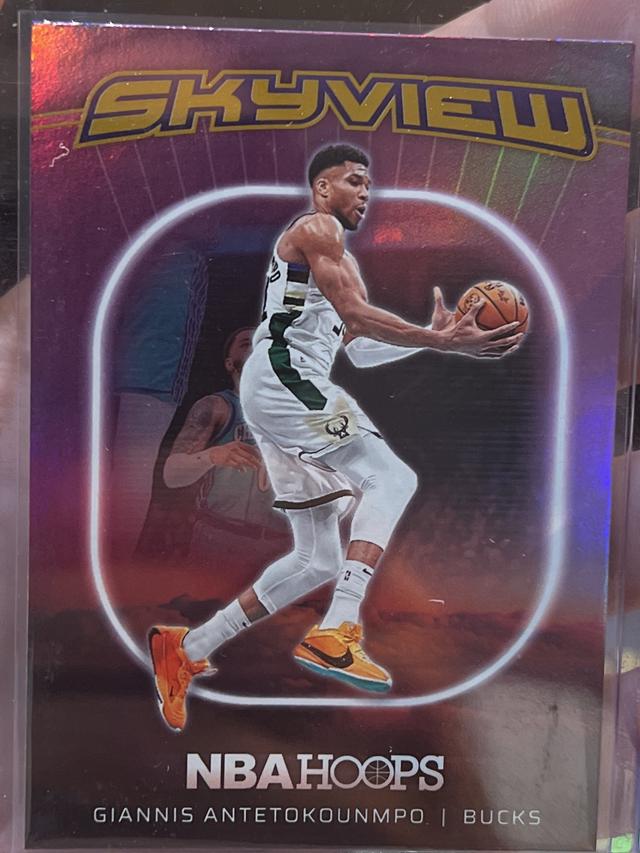 2024-25 Panini NBA Hoops Basketball Giannis Antetokounmpo Skyview #7