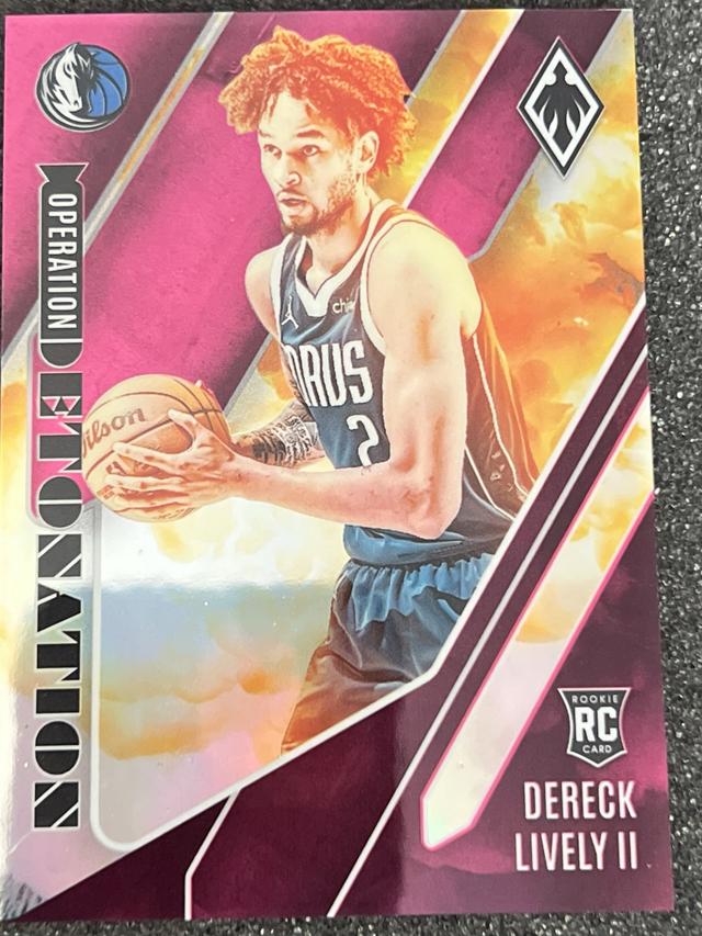 2023-24 Panini Phoenix Basketball Dereck Lively II Operation Detonation Pink