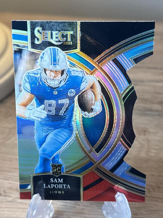 2023 Panini Select Sam LaPorta Premier Level Black/Red Prizm Die #106