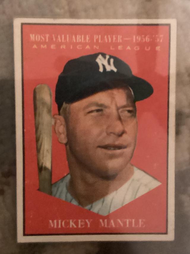 1961 Topps Mickey Mantle MVP #475