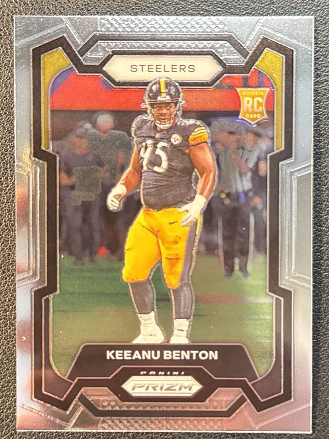 2023 Panini Prizm Football Keeanu Benton Base Rookies Set #387