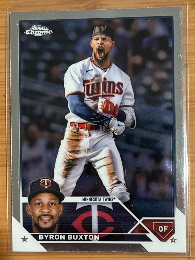 2023 Topps Chrome Byron Buxton BASE CARDS I #28