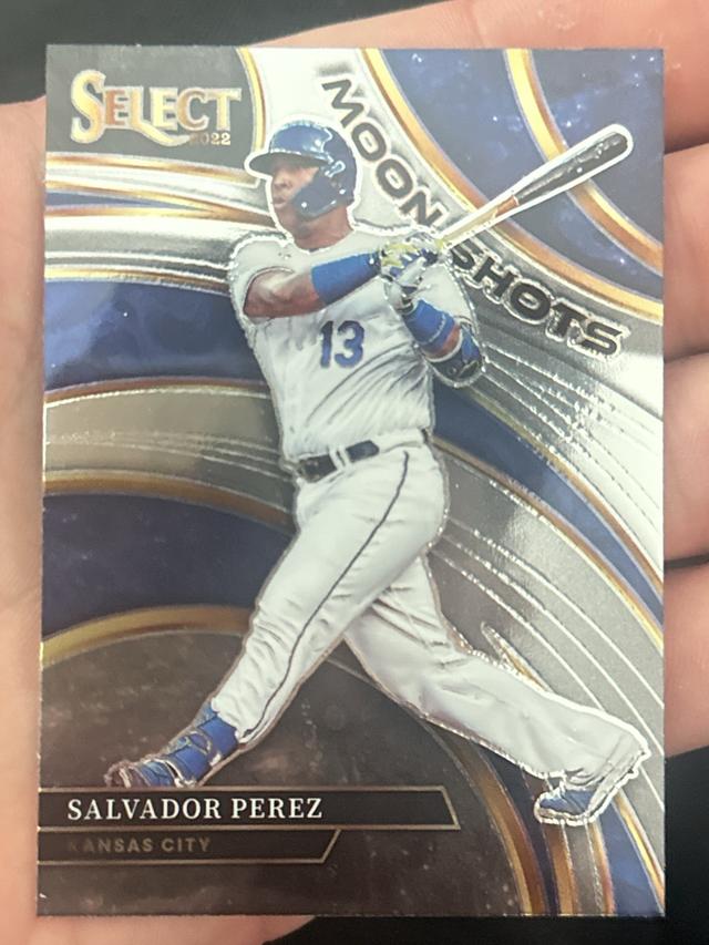 2022 Panini Select Salvador Perez Moon Shots Set Holo #MS15