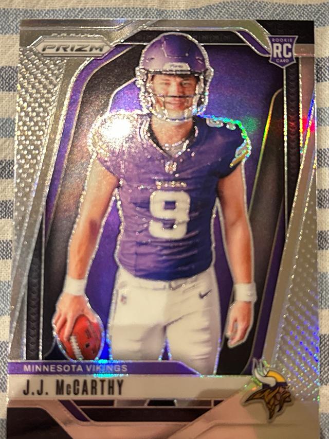 2024 Panini Prizm Football J.J. McCarthy Rookie Variations Prizms Silver #13