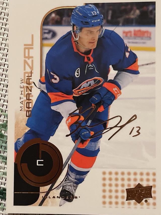 2022-23 Upper Deck MVP Mathew Barzal Colors and Contours Set #21