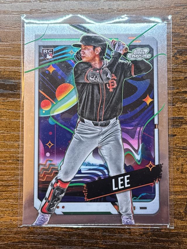 2024 Topps Cosmic Chrome Jung Hoo Lee ﻿RC Giants #110