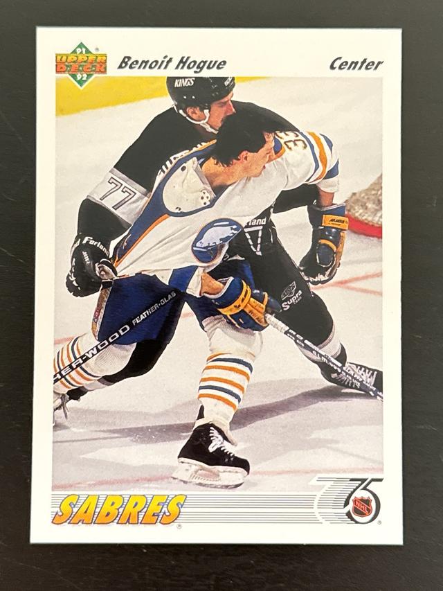 1991-92 Upper Deck Hockey Benoit Hogue Base Set #159