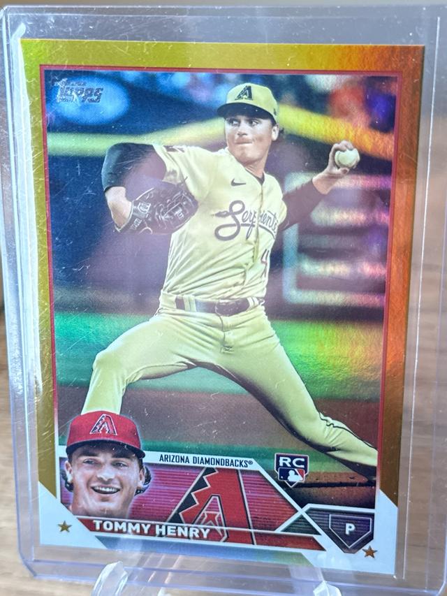 2023 Topps Series 2 Tommy Henry SERIES 2 - BASE SET Gold Rainbow Foil #336