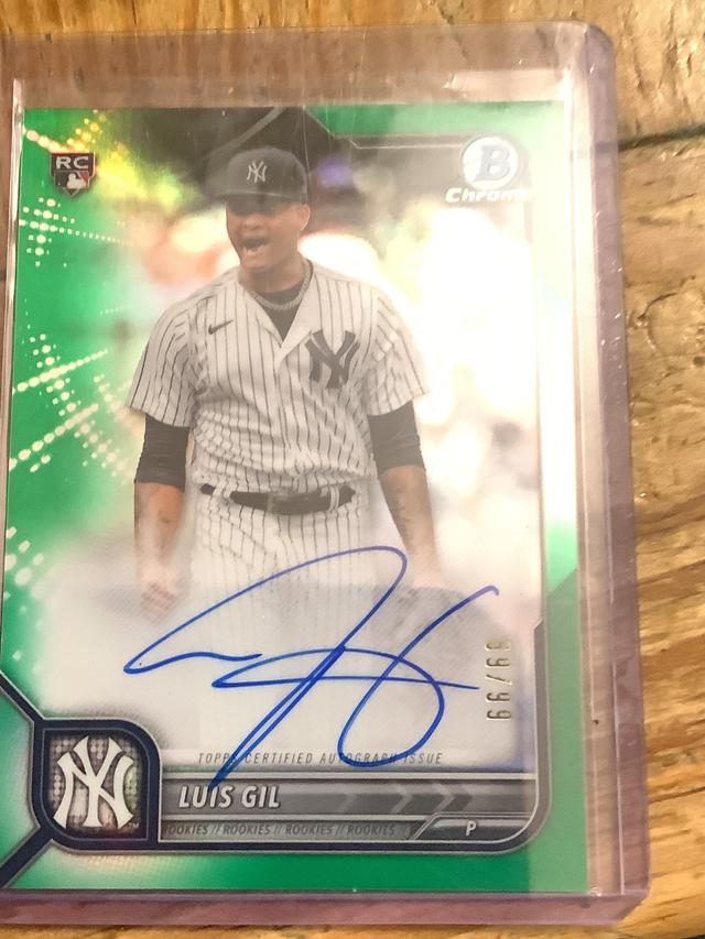 2022 Bowman Chrome Luis Gil CHROME ROOKIE AUTOGRAPHS Green Refractor /99 #CRA-LG