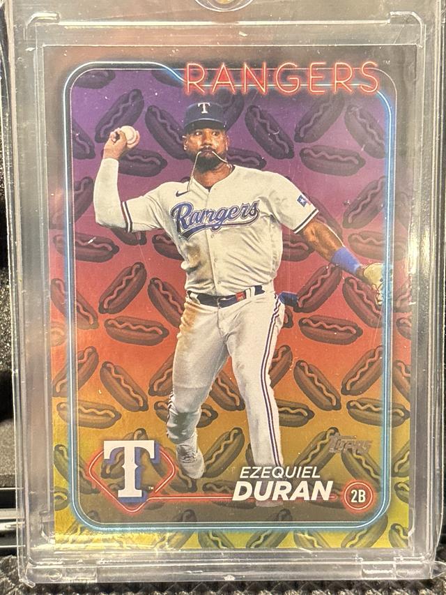 2024 Topps Series 2 Ezequiel Duran BASE SET Holiday #555