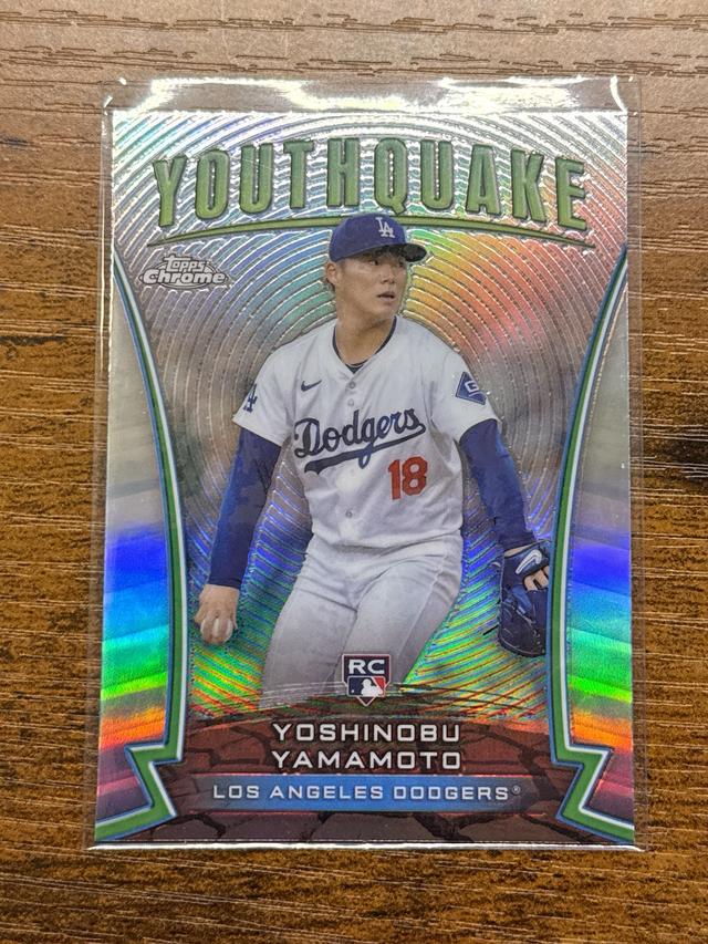 2024 Topps Chrome Update Yoshinobu Yamamoto Youthquake #YQ-53