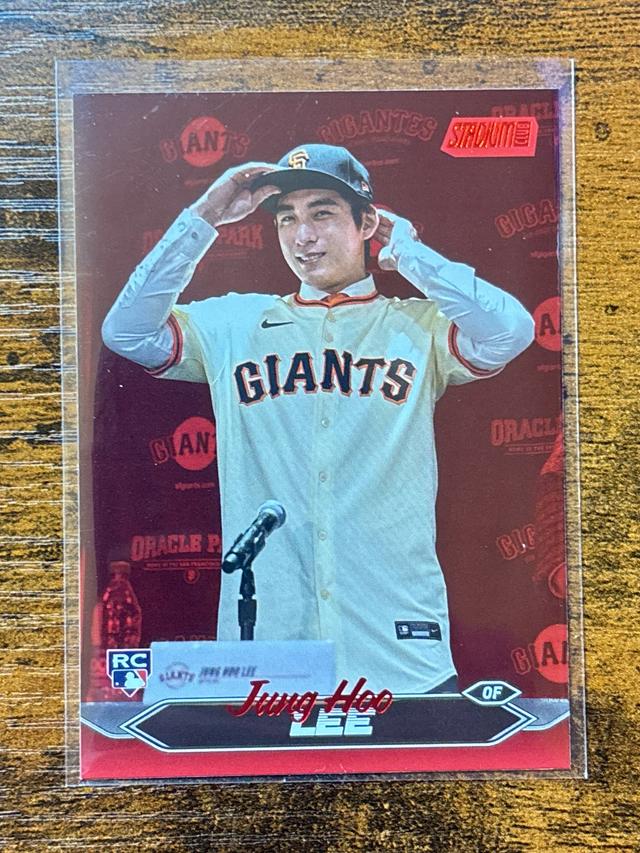 2024 Topps Stadium Club Jung Hoo Lee ﻿Red Foil #274 Rookie RC Giants