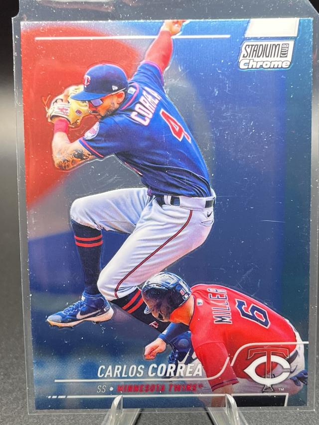 2022 Topps Stadium Club Chrome Carlos Correa BASE SET #137