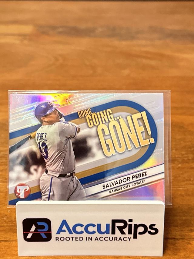 2023 Topps Pristine Salvador Perez GOING GOING GONE #GGG-3