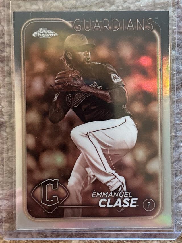 2024 Topps Chrome Emmanuel Clase ﻿Base Set Sepia Refractors #166