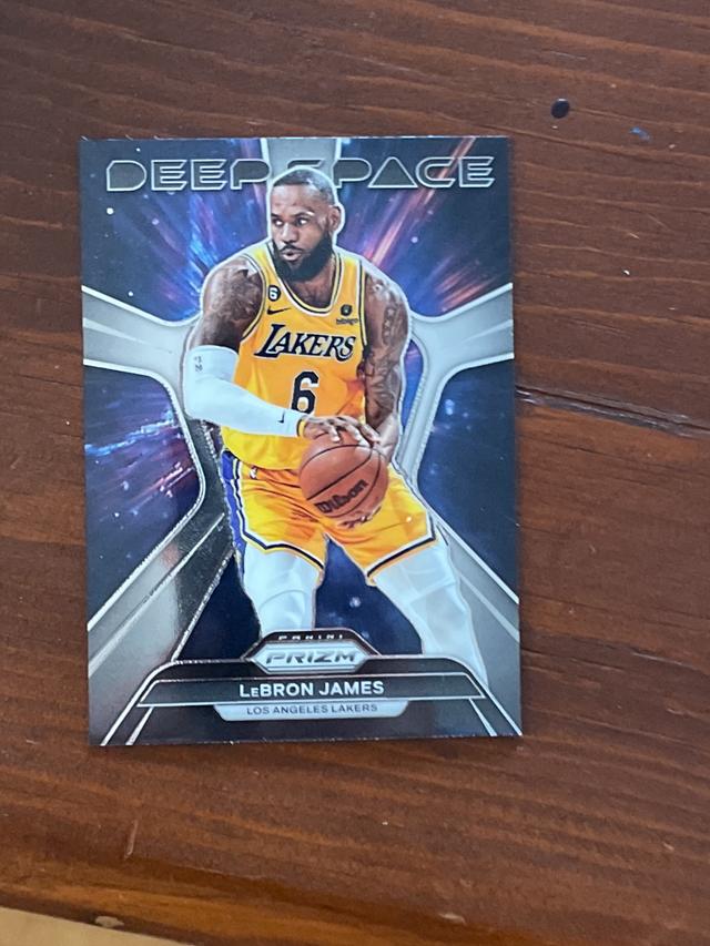 2023-24 Panini Prizm LeBron James ﻿Deep Space  #7