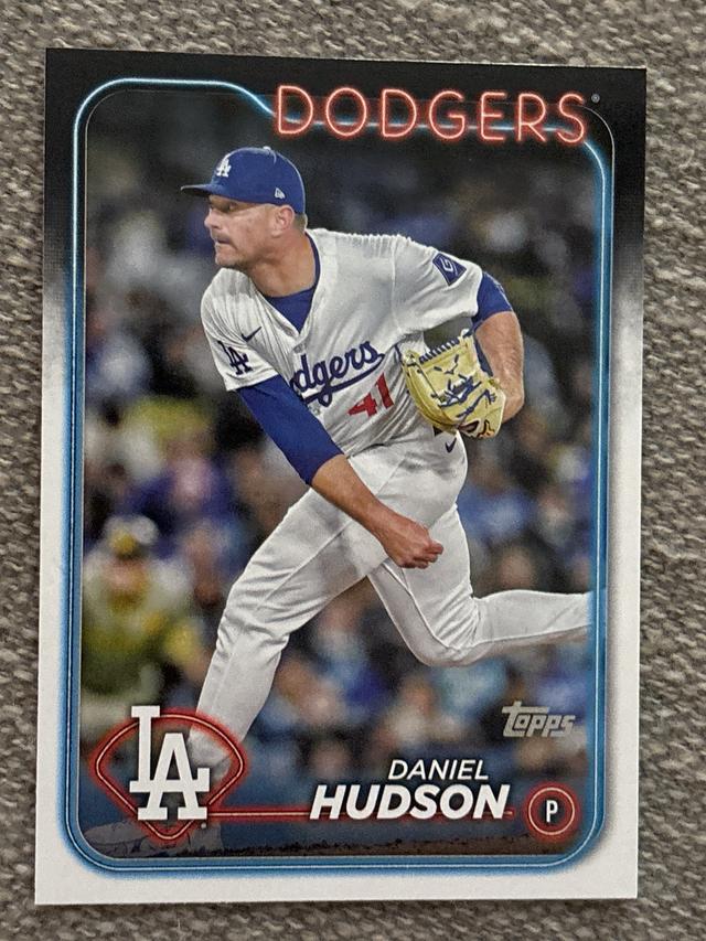 2024 Topps Update Series Daniel Hudson Golden Mirror Image Variations #US24