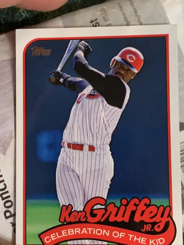 2024 Topps Series 1 Ken Griffey Jr. CELEBRATION OF THE KID #KID-17