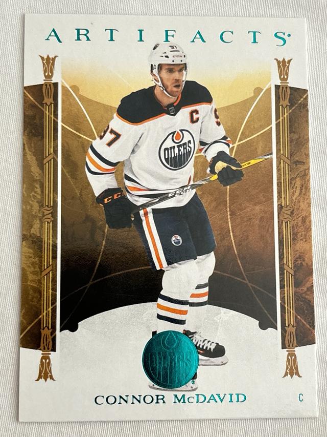 2022-23 Upper Deck Artifacts Connor McDavid #118