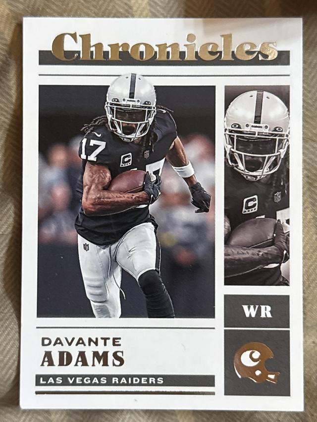 2022 Panini Chronicles Football Davante Adams Base Set #15